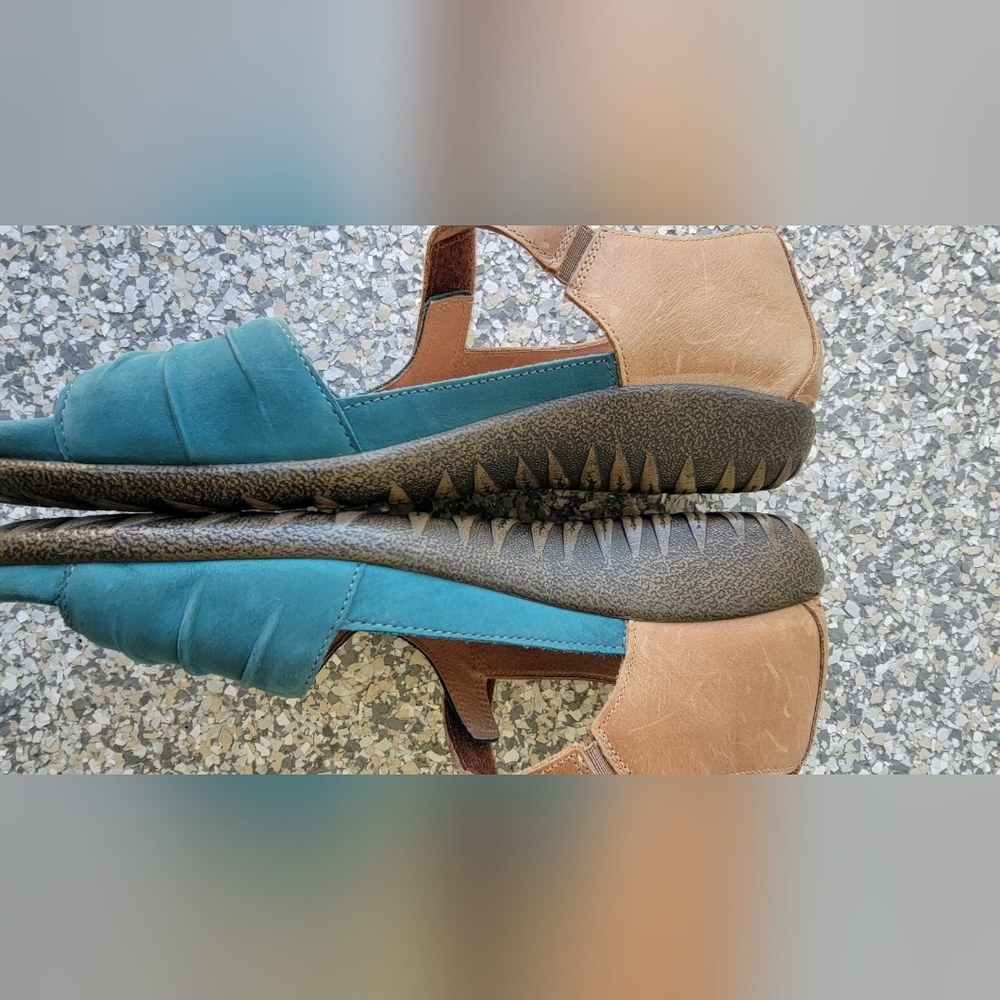 Naot Women's Teal and Tan Sandals - Picture 4 of 5